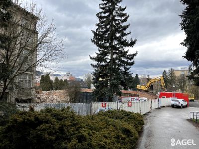 Zvolenská nemocnica ukončila prvú etapu búracích prác